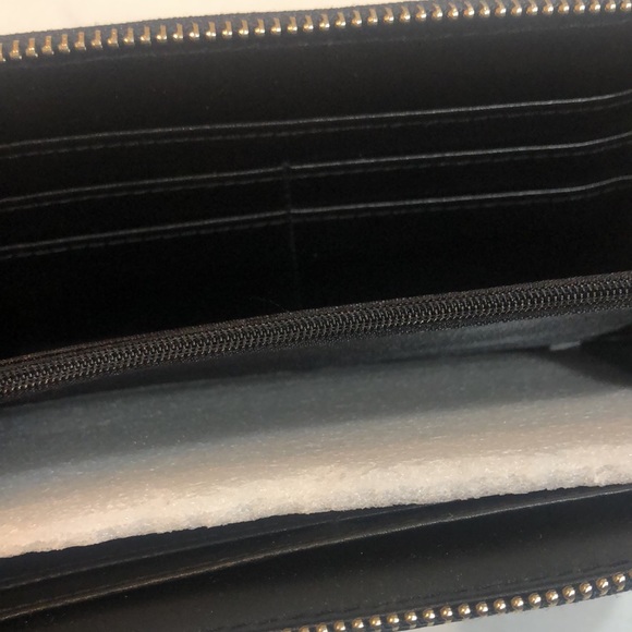 Rebecca & Rifka Wallet - Picture 4 of 5